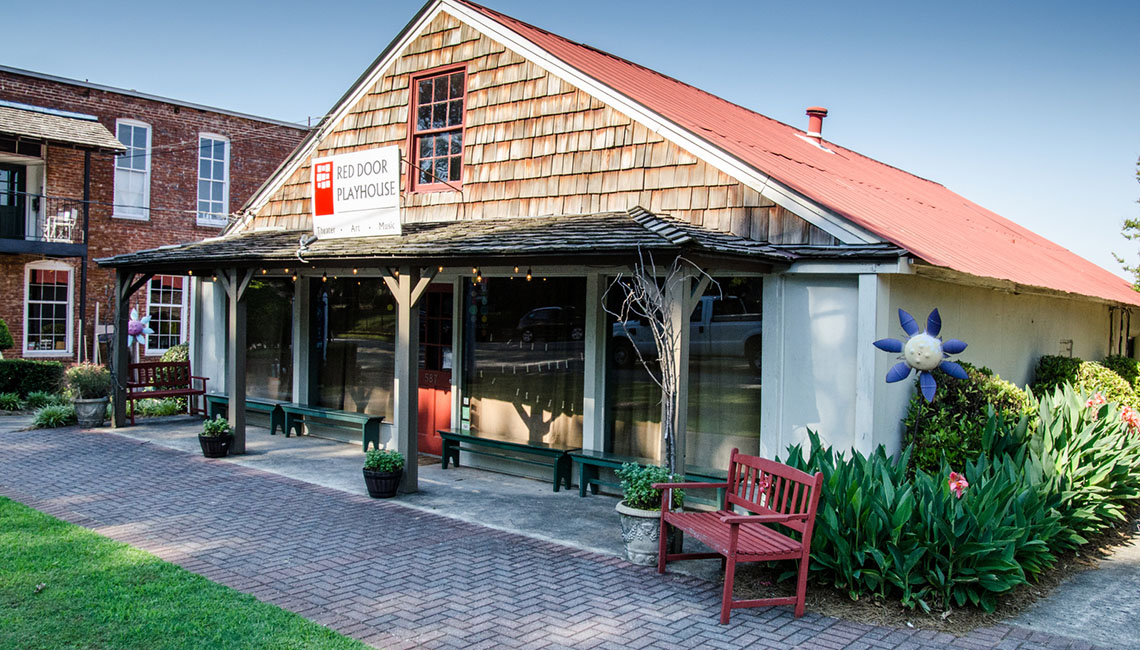 Red Door Playhouse In Roswell Georgia